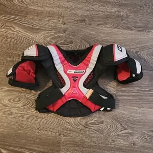 Nike Bauer Supreme 70 Shoulder Pads Hockey JR. LARGE Age 11-14 80-110 Pounds